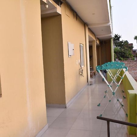 Hotel International&Restaurant Amethi Exterior foto