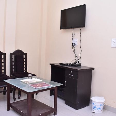 Hotel International&Restaurant Amethi Exterior foto