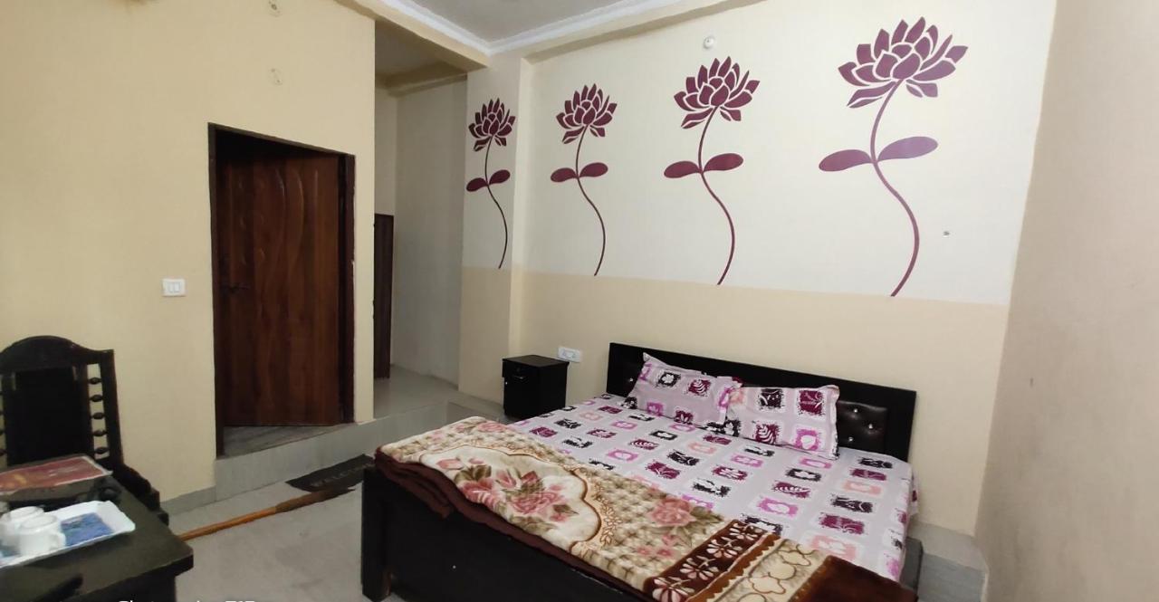 Hotel International&Restaurant Amethi Exterior foto