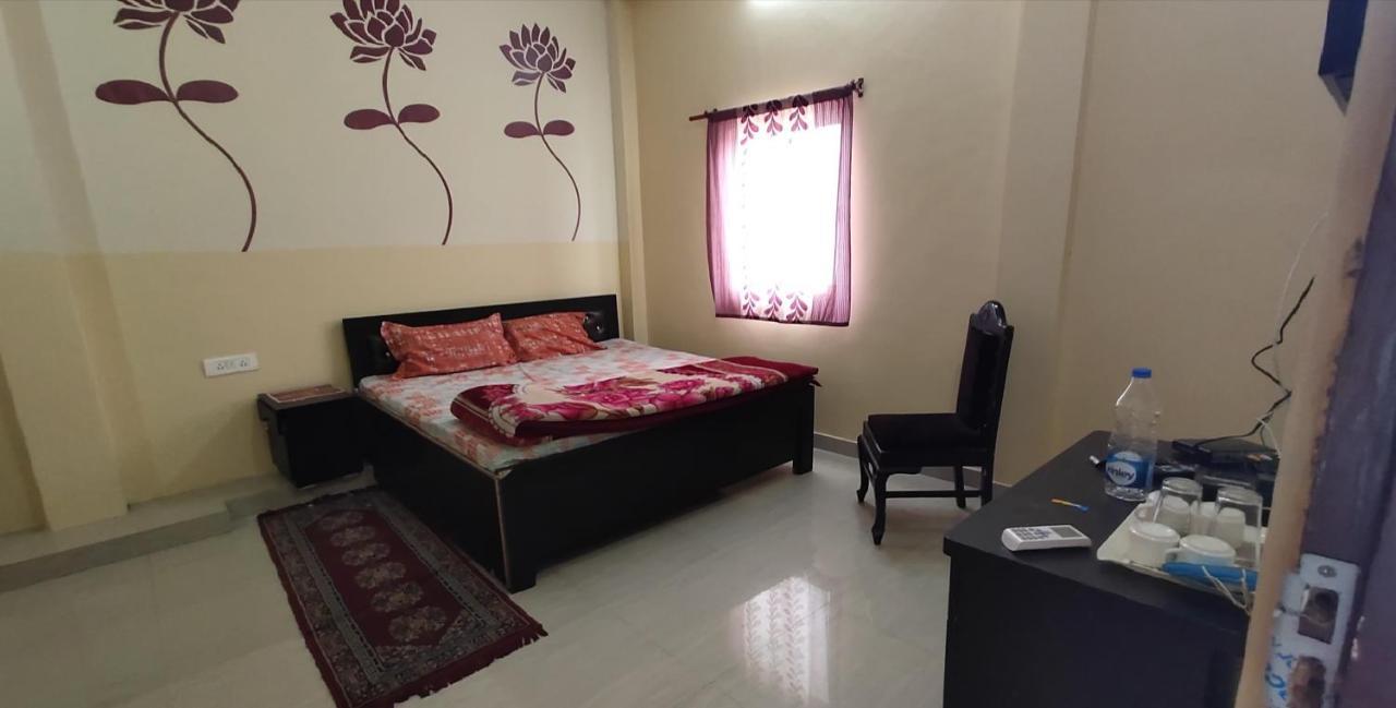 Hotel International&Restaurant Amethi Exterior foto